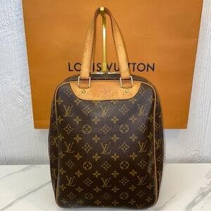 Louis Vuitton Monogram Excursion Bag! LV Handbag! Comes With COA!